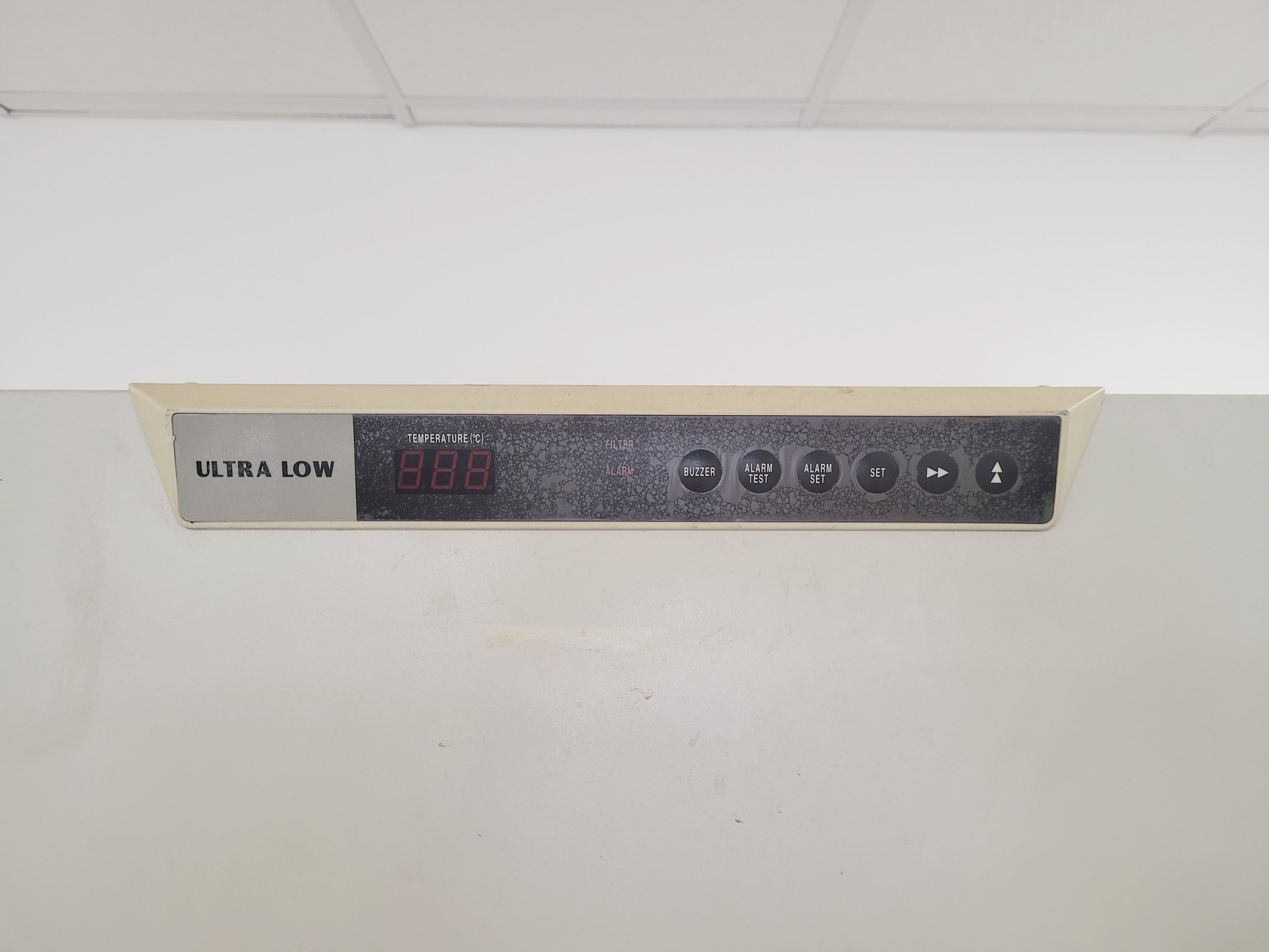Image of Sanyo MDF-U70V Ultra-Low Temp Freezer -86 Lab