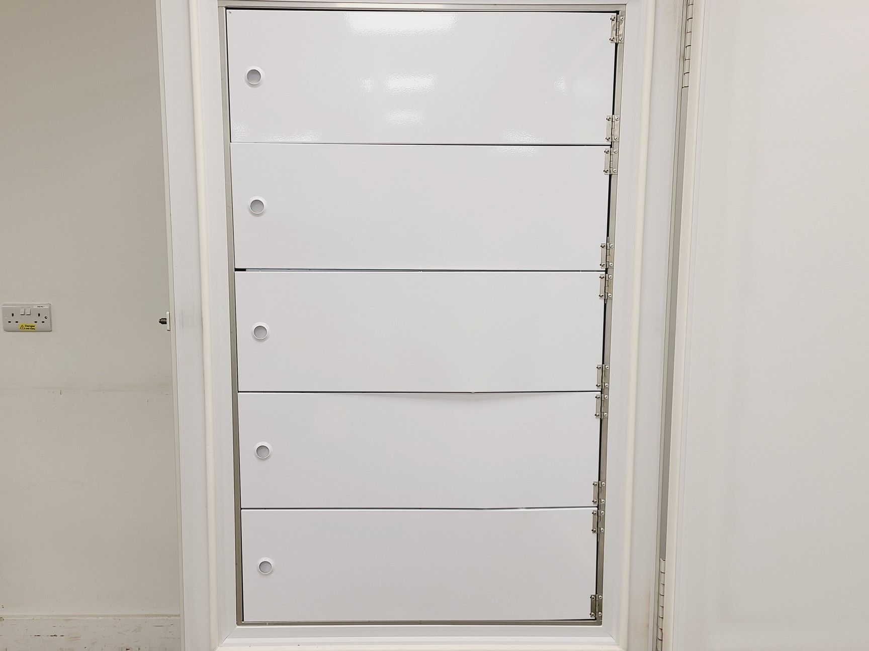 Image of New Brunswick Scientific U570 -86G Ultra Low Temp Freezer Lab