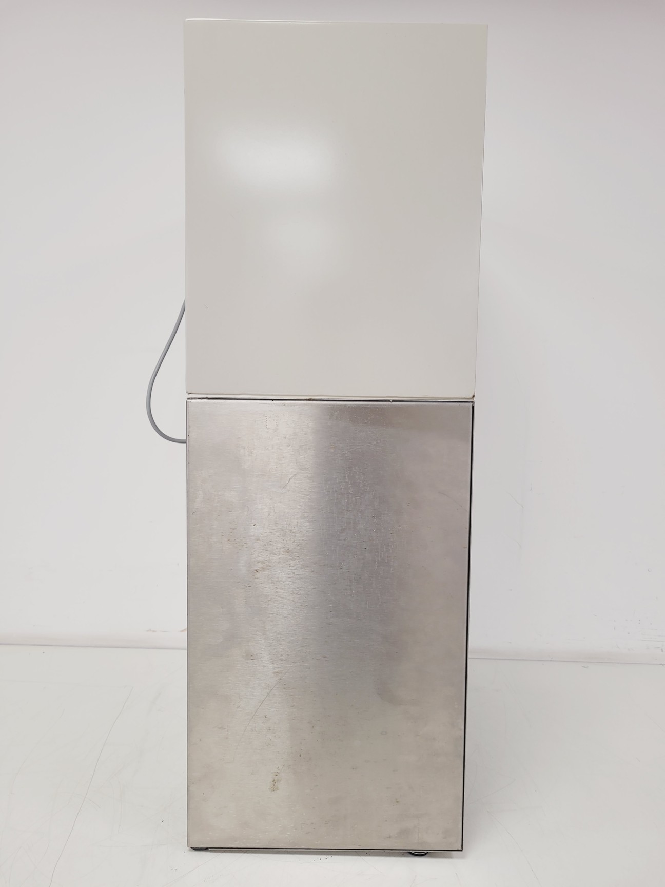 Image of Heraeus Laminair HV Mini Laminar Flow Workstation Lab