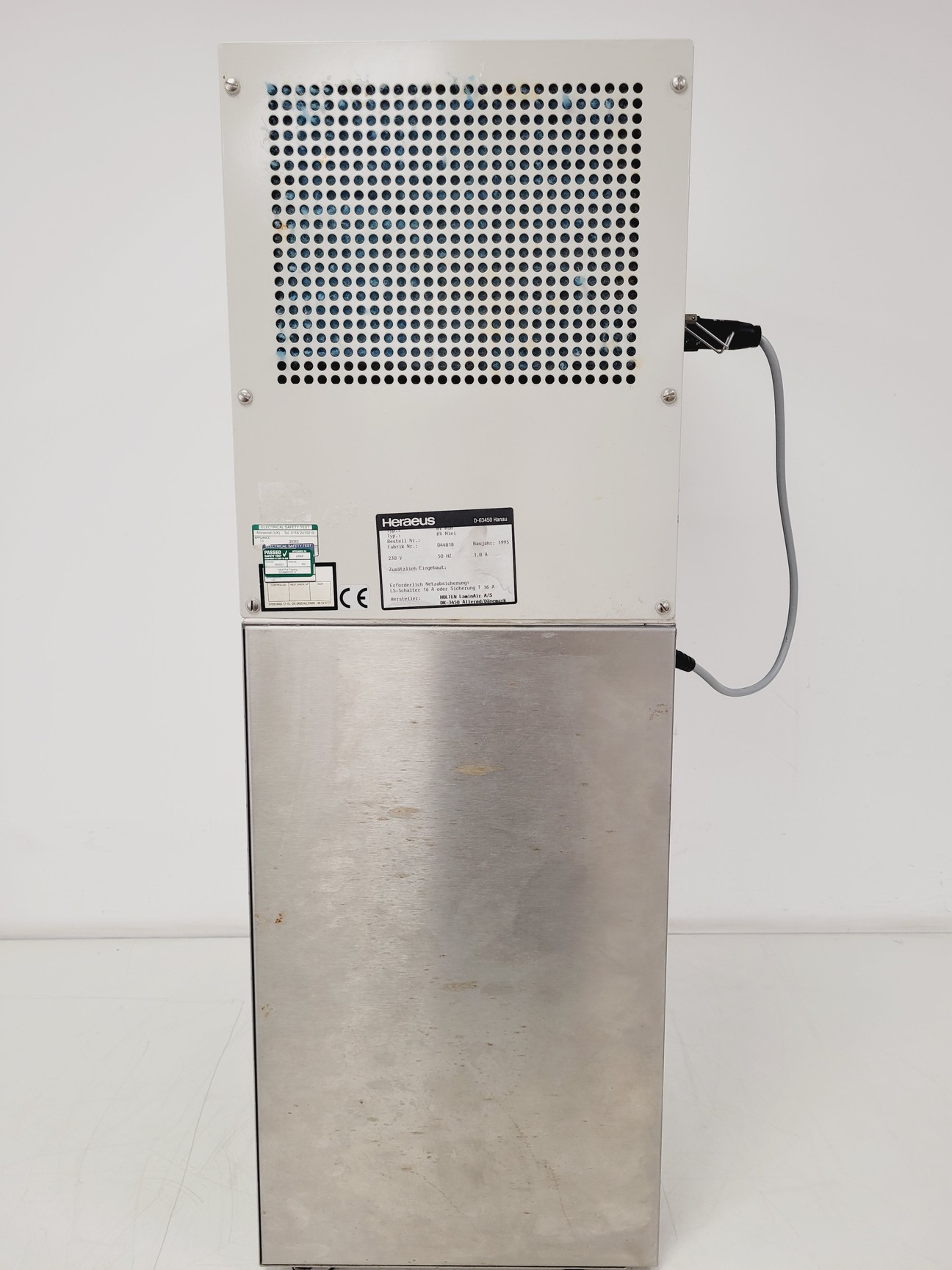 Image of Heraeus Laminair HV Mini Laminar Flow Workstation Lab