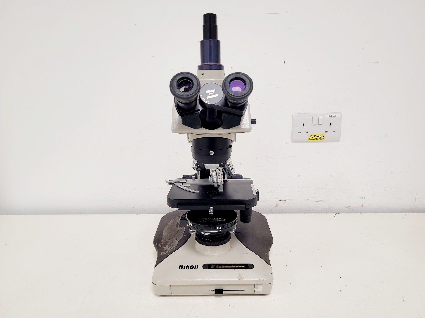 Image of Nikon Optiphot-2 Compound Microscope w/ 4 x Objectives Plan, Planapo, DIC
