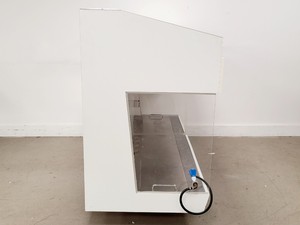 Thumbnail image of Microflow Laminar Flow Workstation Model VLF 20136 Lab