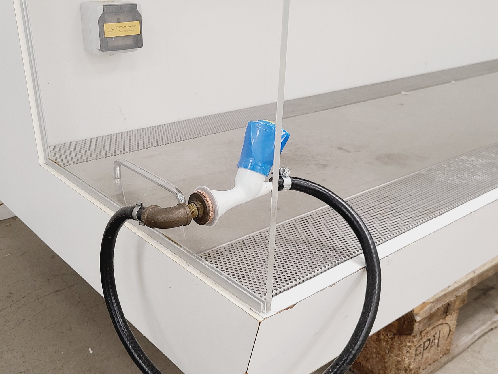 Image of Microflow Laminar Flow Workstation Model VLF 20136 Lab