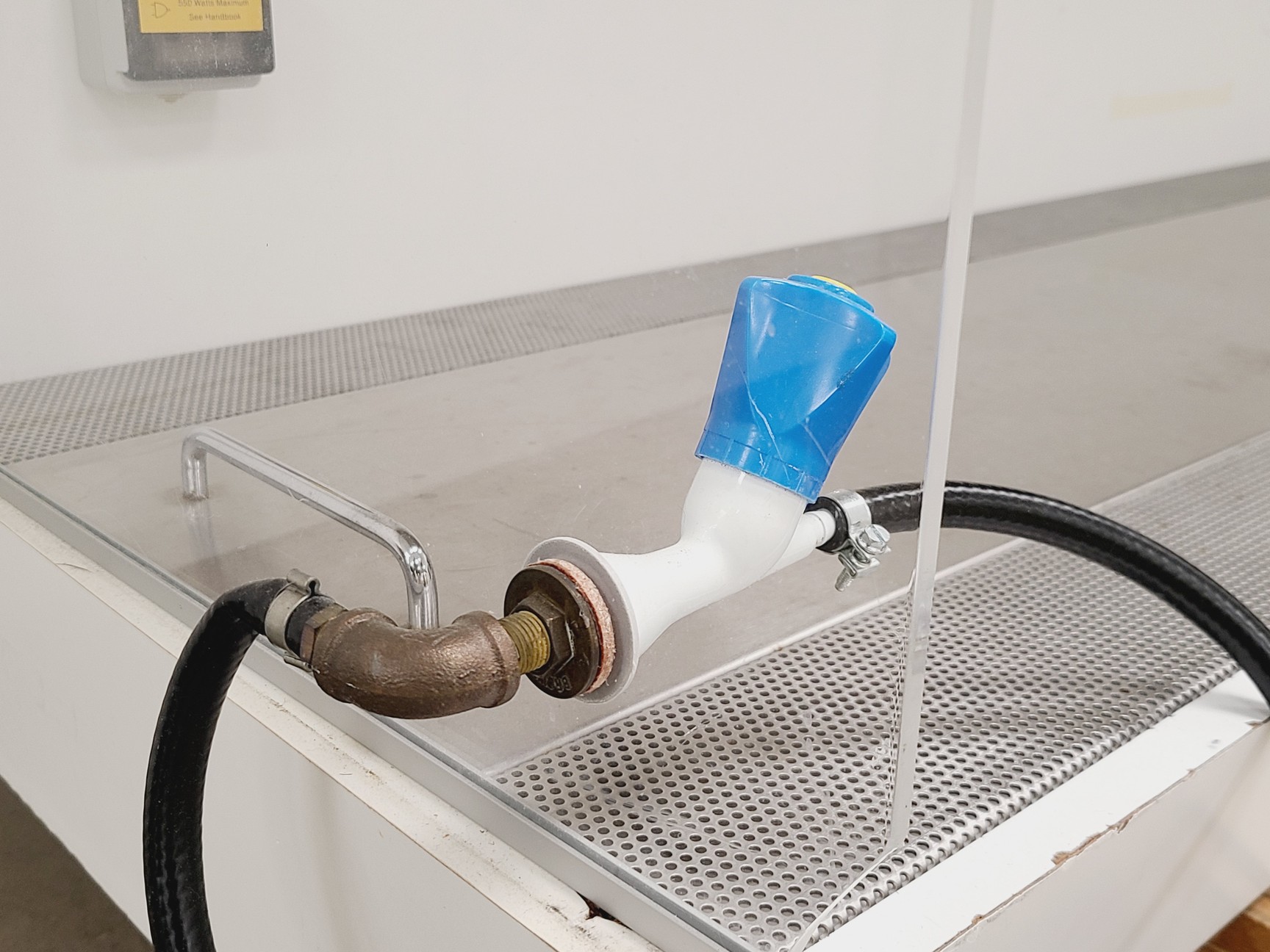 Image of Microflow Laminar Flow Workstation Model VLF 20136 Lab
