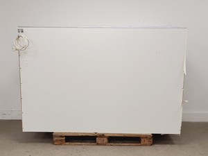 Thumbnail image of Microflow Laminar Flow Workstation Model VLF 20136 Lab