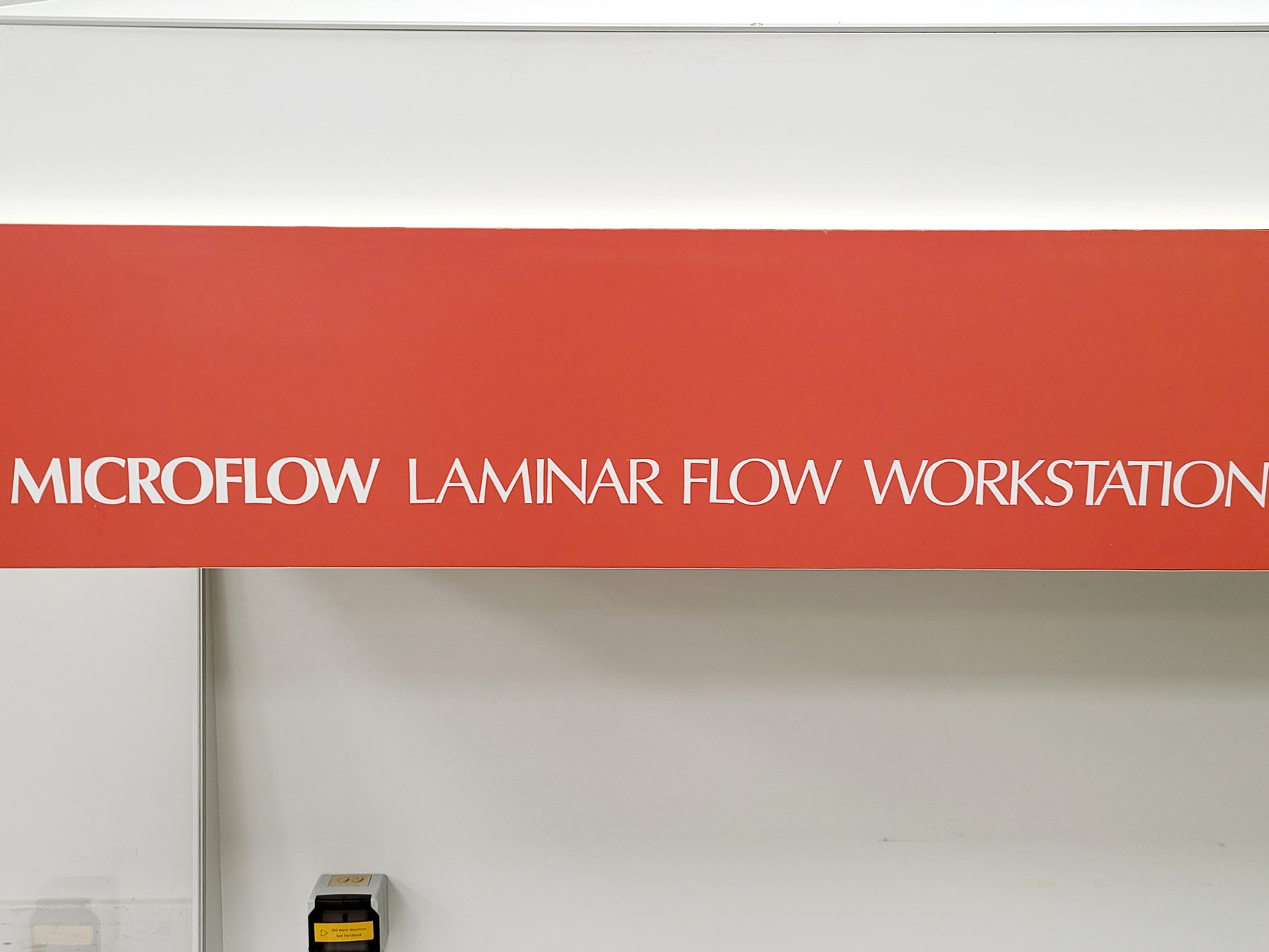 Image of Microflow Laminar Flow Workstation Model VLF 20136 Lab