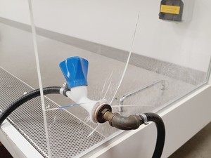 Thumbnail image of Microflow Laminar Flow Workstation Model VLF 20136 Lab