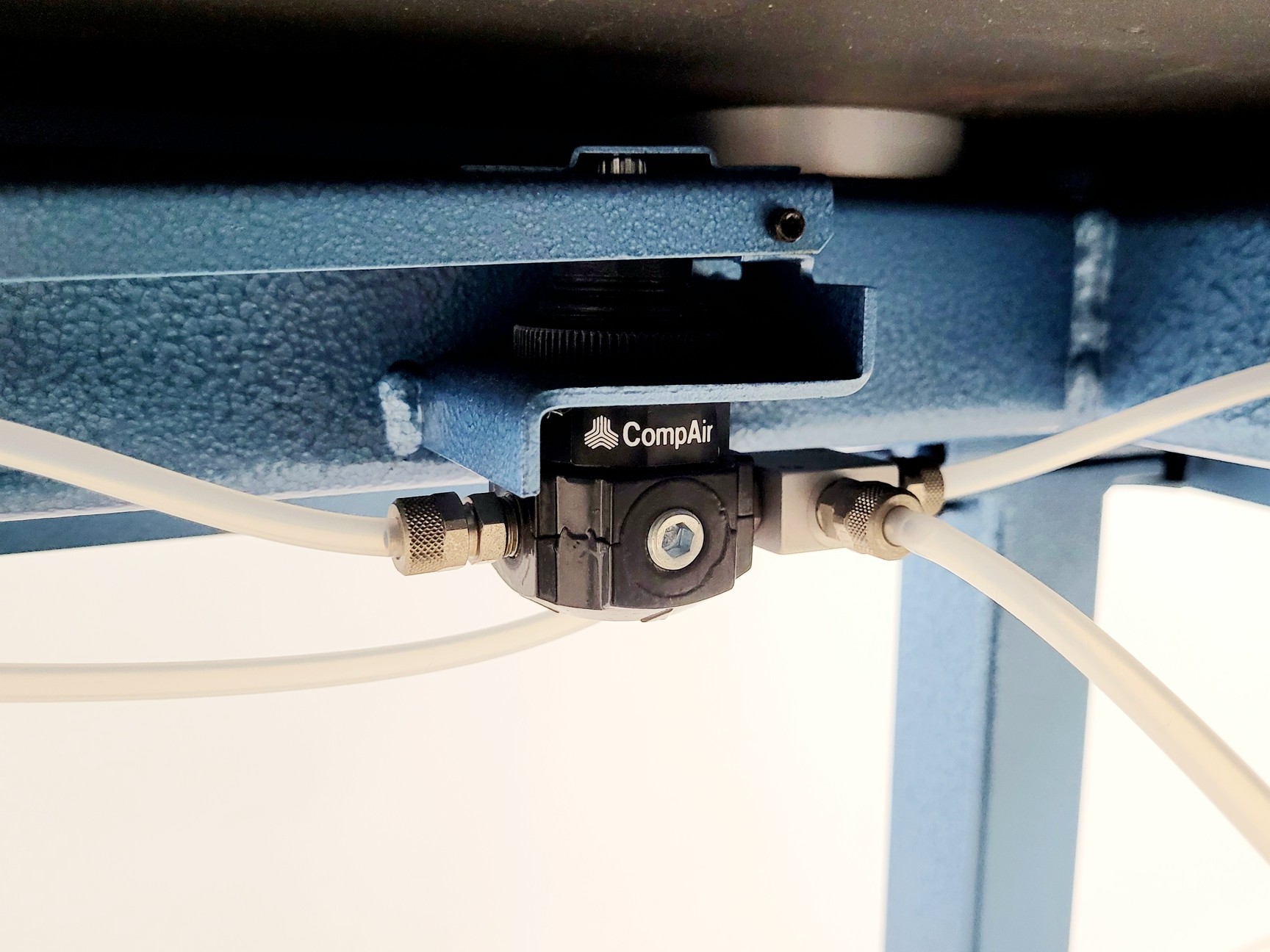 Image of Wentworth Laboratories Model AVT 701 Anti-Vibration Isolation Table