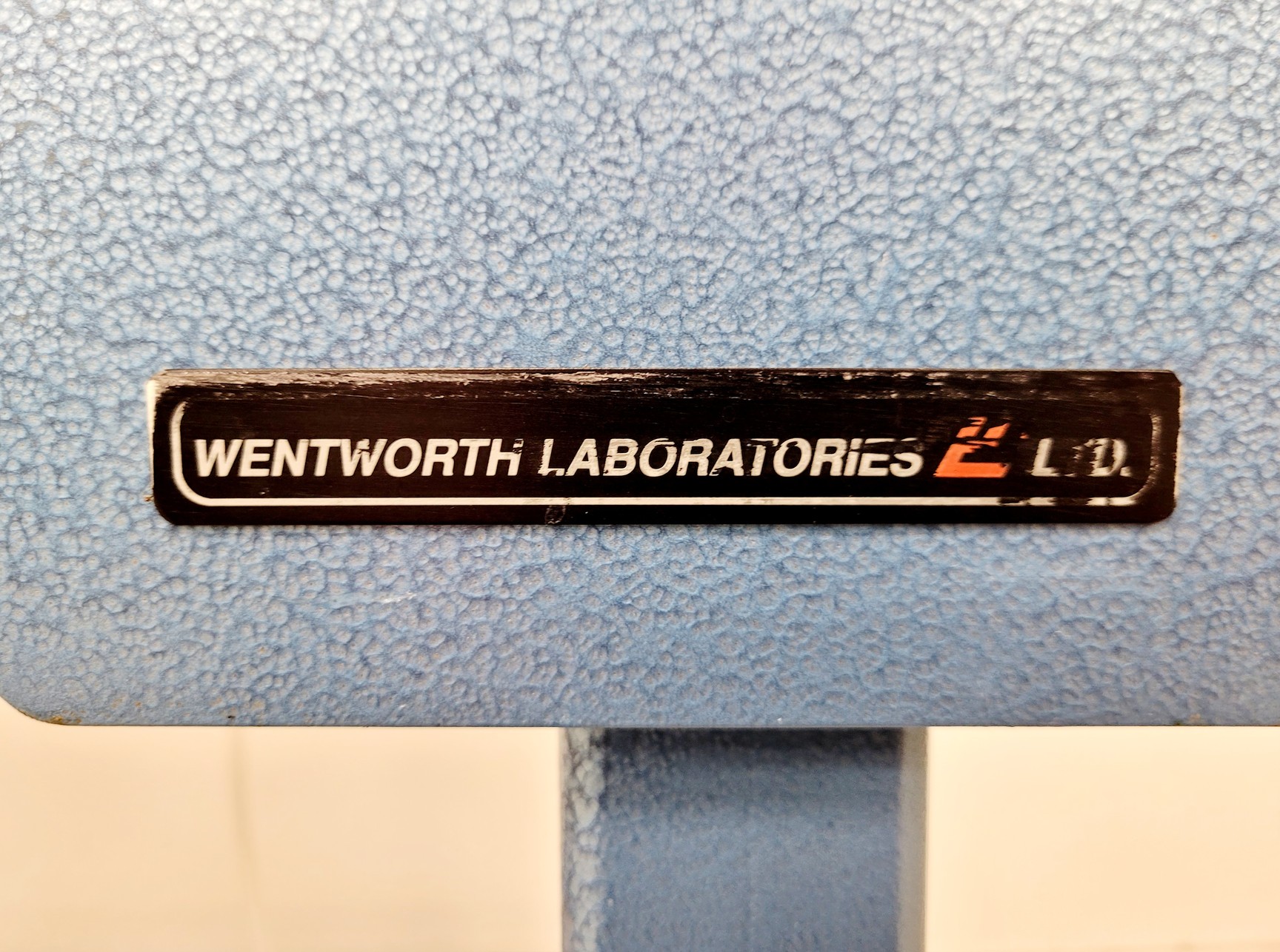 Image of Wentworth Laboratories Model AVT 701 Anti-Vibration Isolation Table