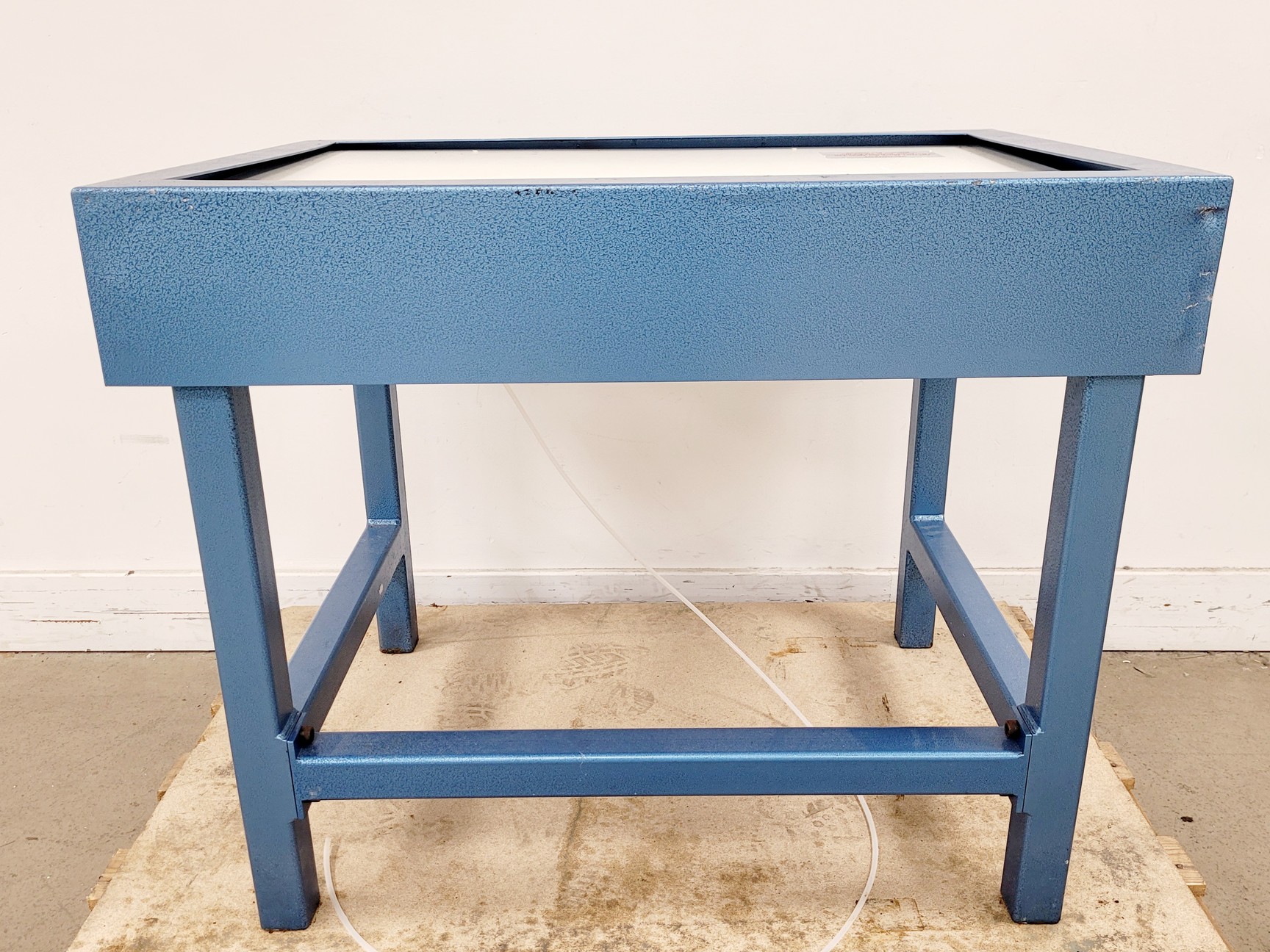 Image of Wentworth Laboratories Model AVT 701 Anti-Vibration Isolation Table