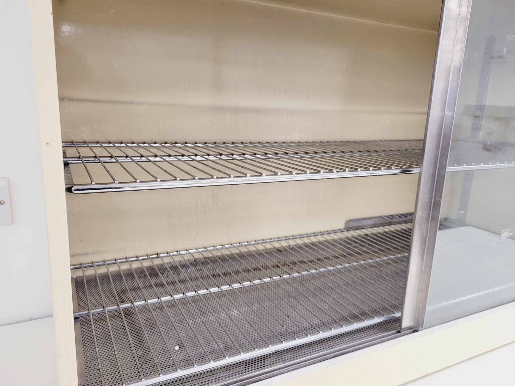 Image of LEEC Drying Cabinet Model SSS