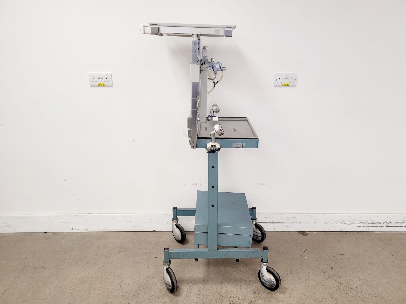 Image of Medishield Boyle International Selectatec SM Anaesthetic Machine
