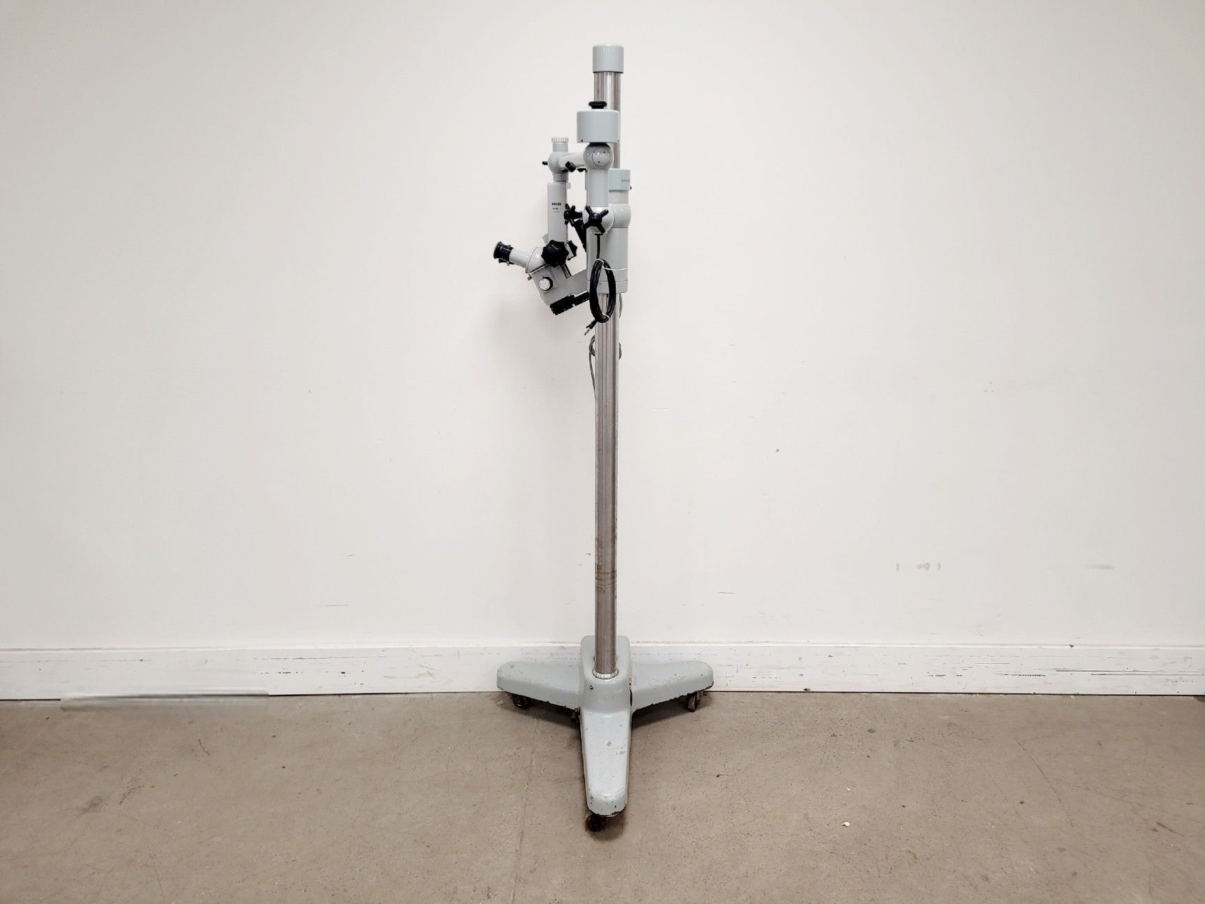 Image of Carl Zeiss OPMI 1 Surgical Microscope Spares/Repair Lab
