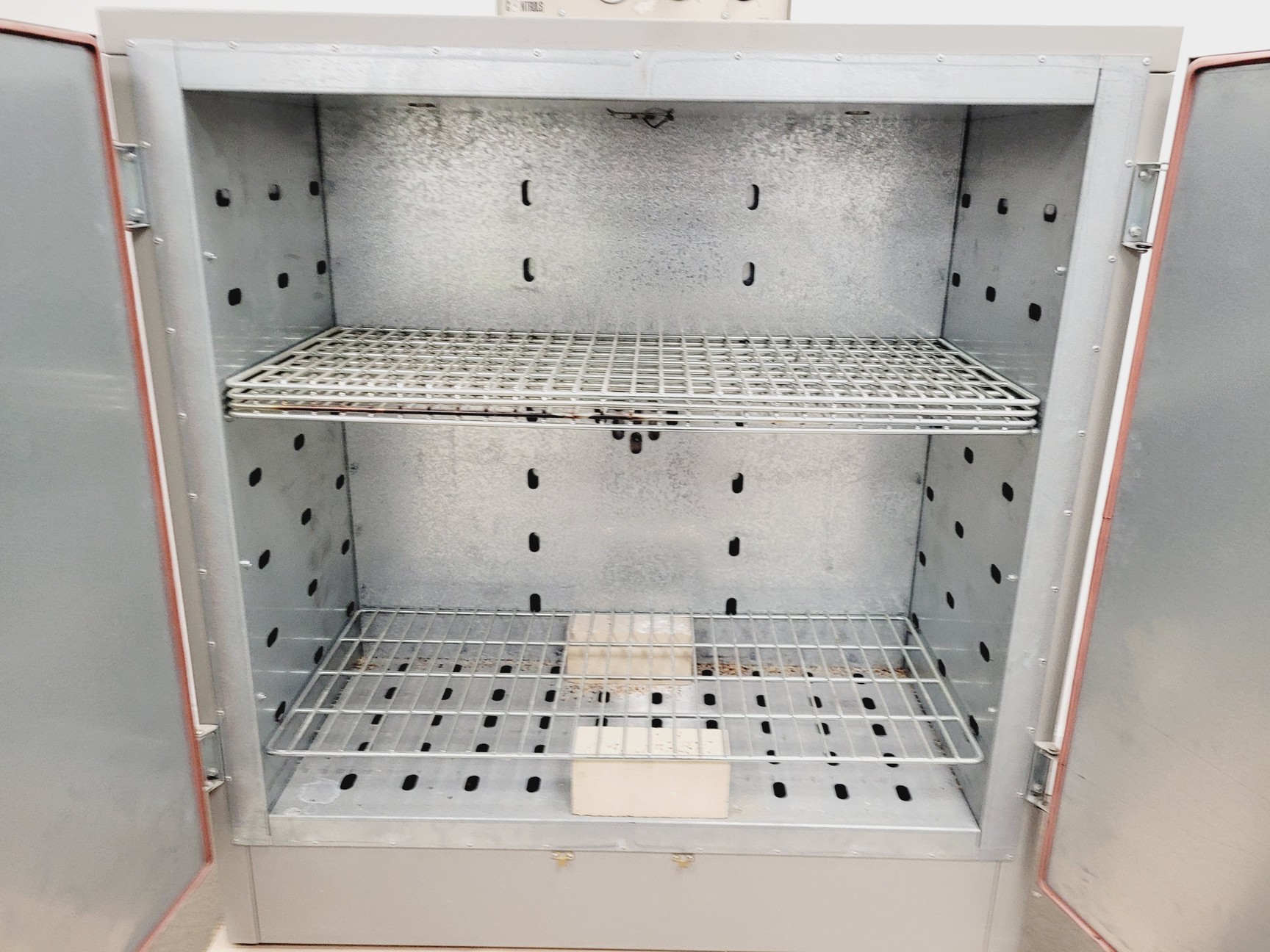 Image of Controls Model 10-D1392/A Natural Convection Laboratory Drying Oven