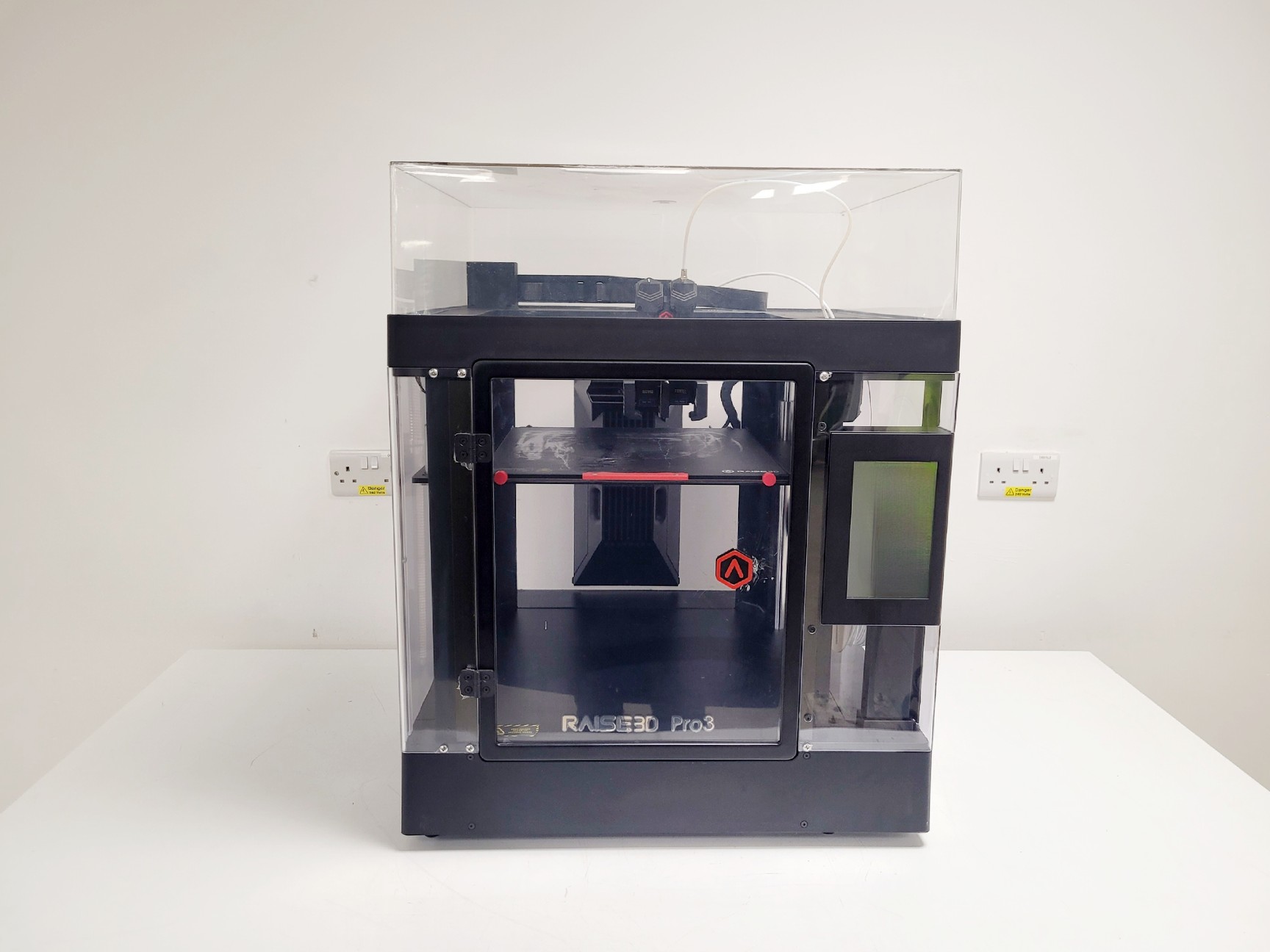 Image of Raise 3D Pro 3 3D Printer w/ PLA, Arctic white, 1.75mm, 1kg