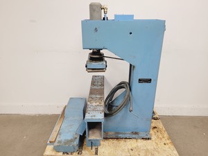 Thumbnail image of Avery Denison 7225 Testing Machine 2000KN Spares/Repair