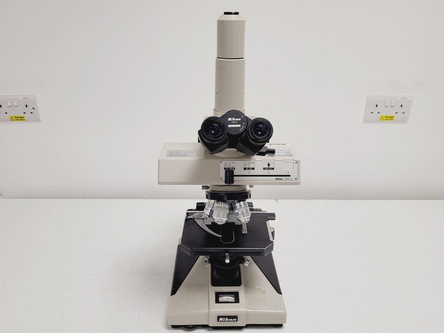 Image of Nikon EFD-3 Inverted Microscope w/ Zeiss Axiocam & 5 x Objectives 4/10/20/40 Flu