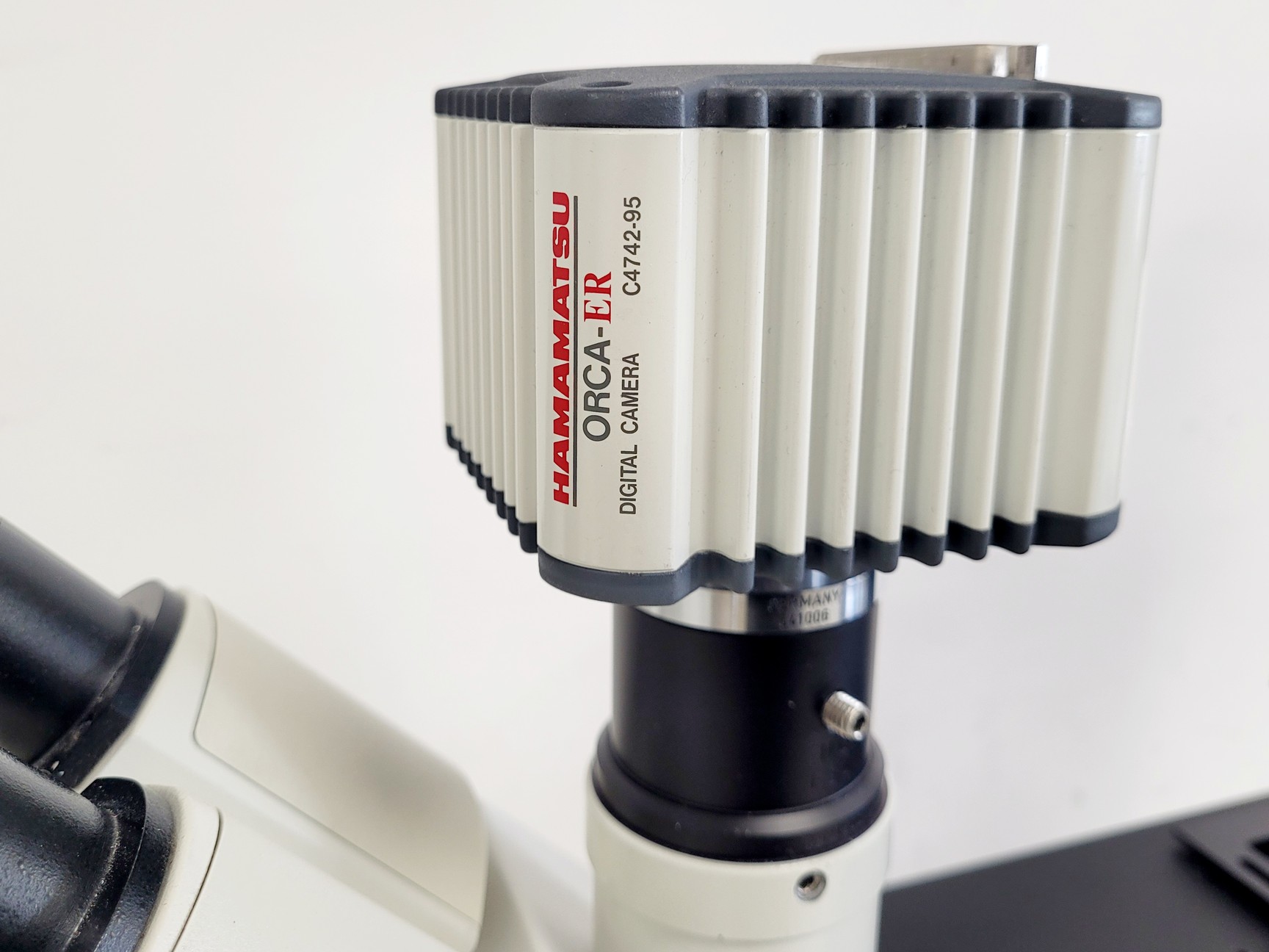 Image of Leica DM IRBE Inverted Microscope Spares/Repair Lab