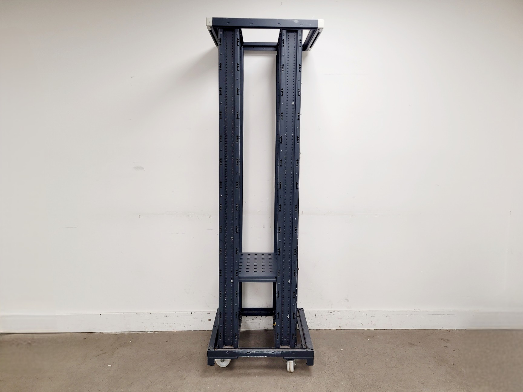 Image of Server Rack 65W x 60D x 210H cm