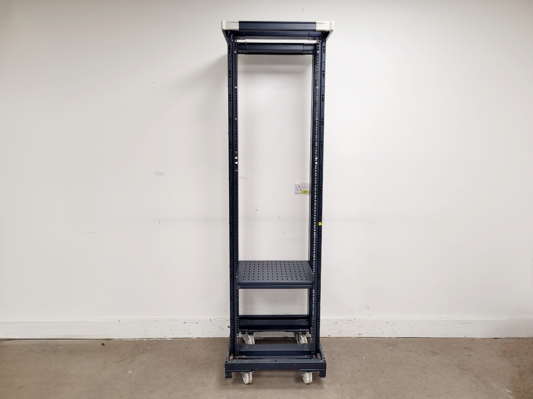 Image of Server Rack 65W x 60D x 210H cm