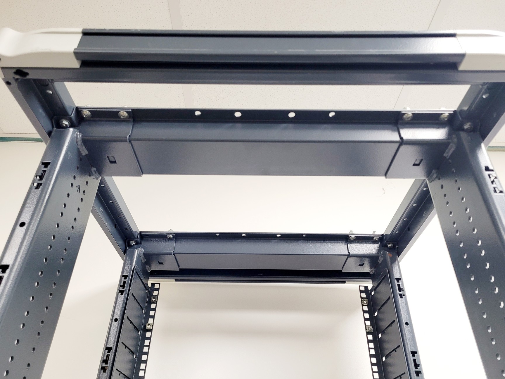 Image of Server Rack 65W x 60D x 210H cm