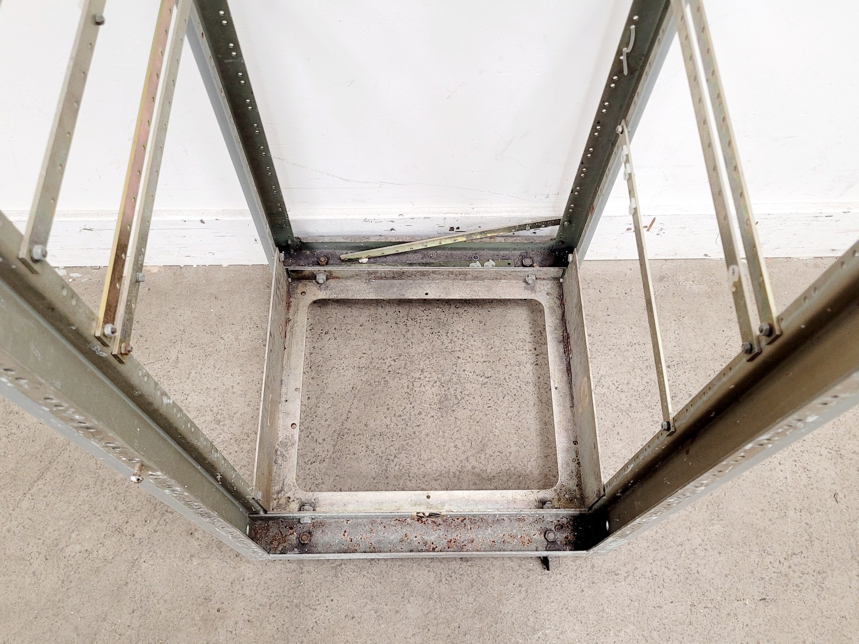 Image of Server Rack 50W x 50D x 220H cm