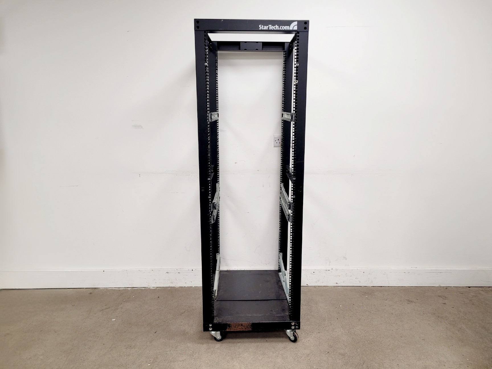 Image of StarTech.com Server Rack 70D x 57W x 180H cm
