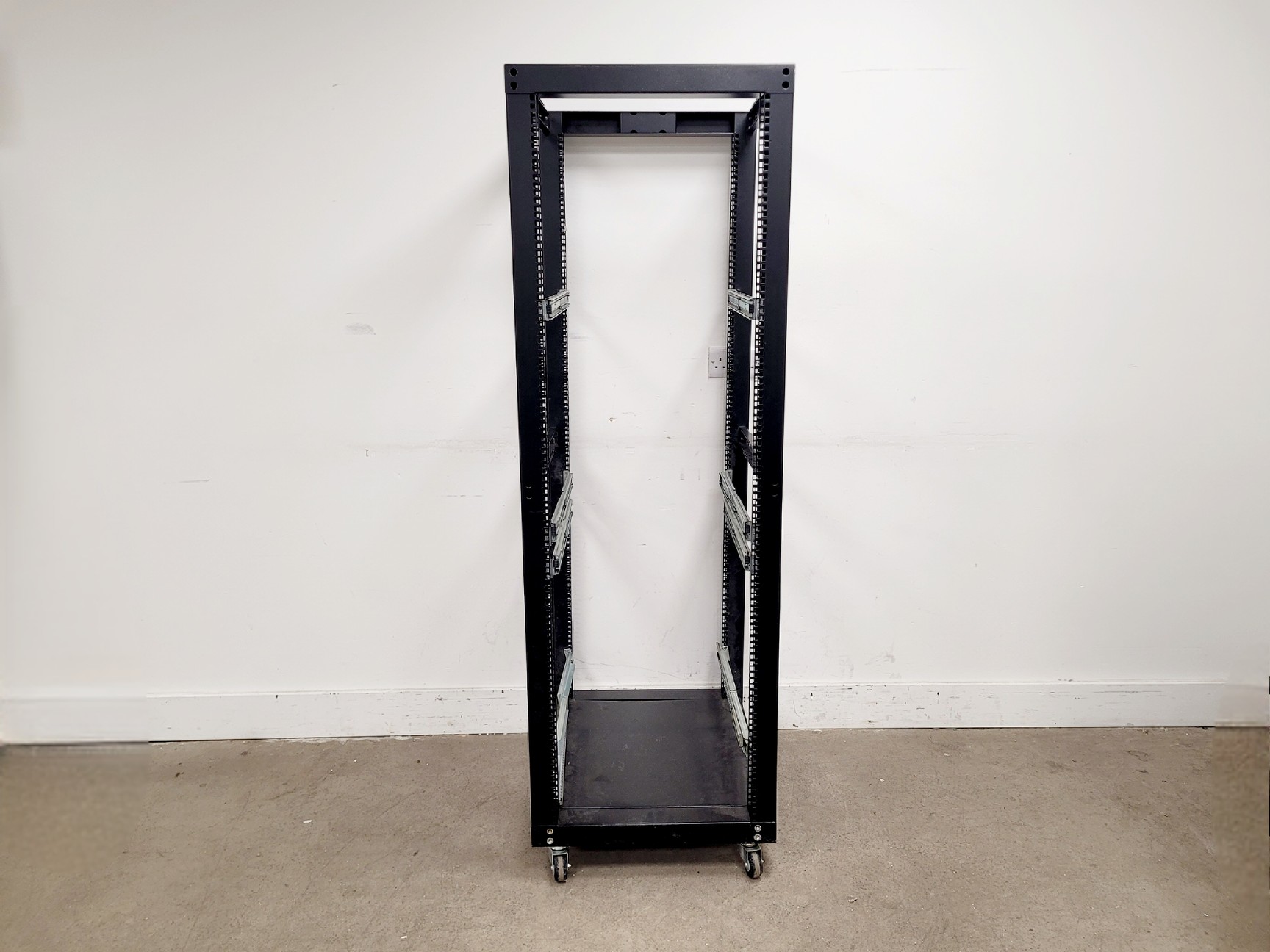 Image of StarTech.com Server Rack 70D x 57W x 180H cm