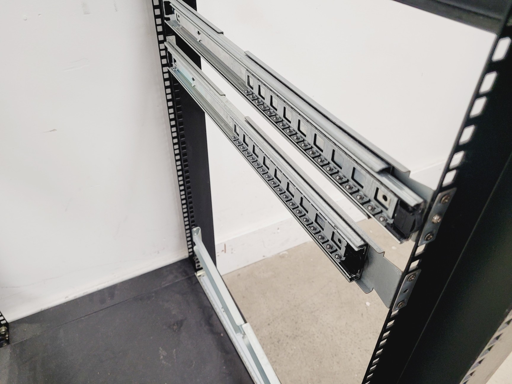 Image of StarTech.com Server Rack 70D x 57W x 180H cm