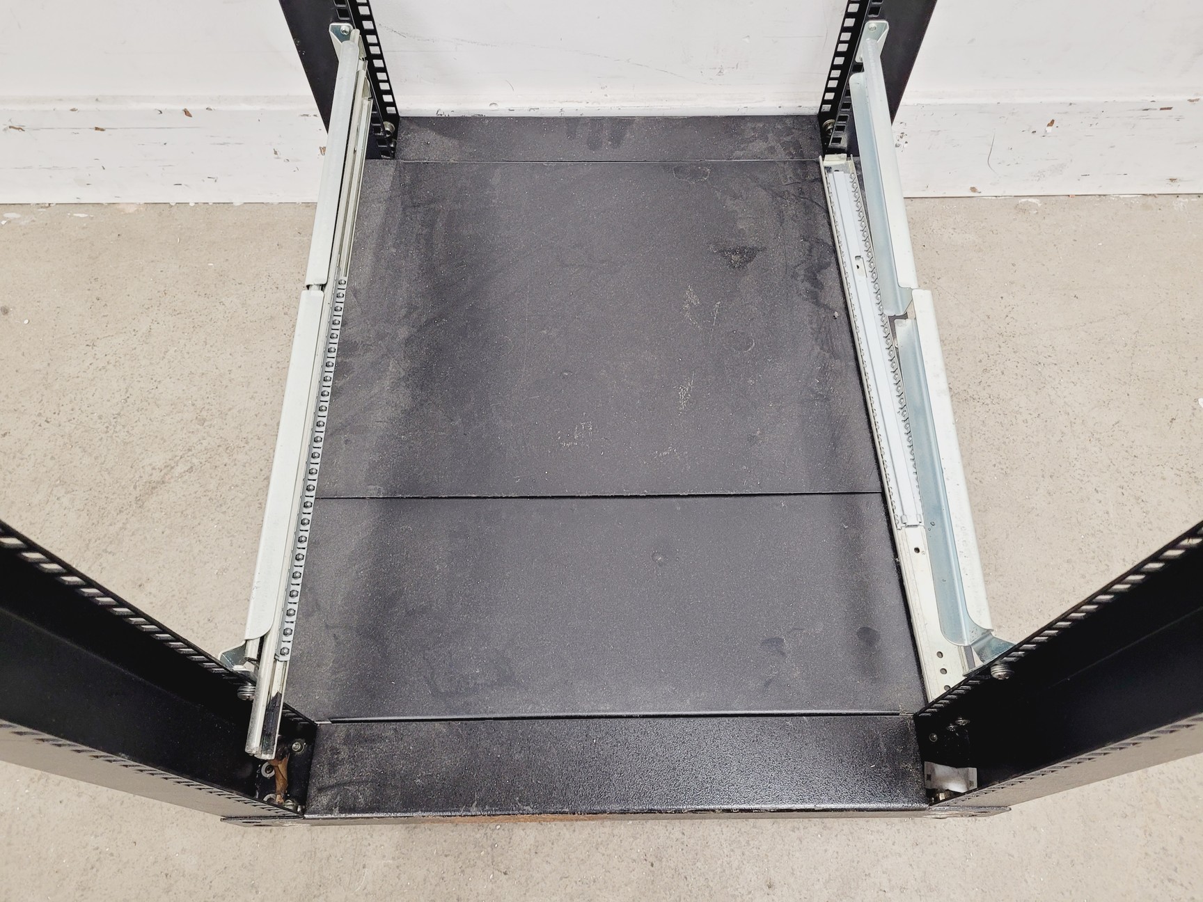 Image of StarTech.com Server Rack 70D x 57W x 180H cm