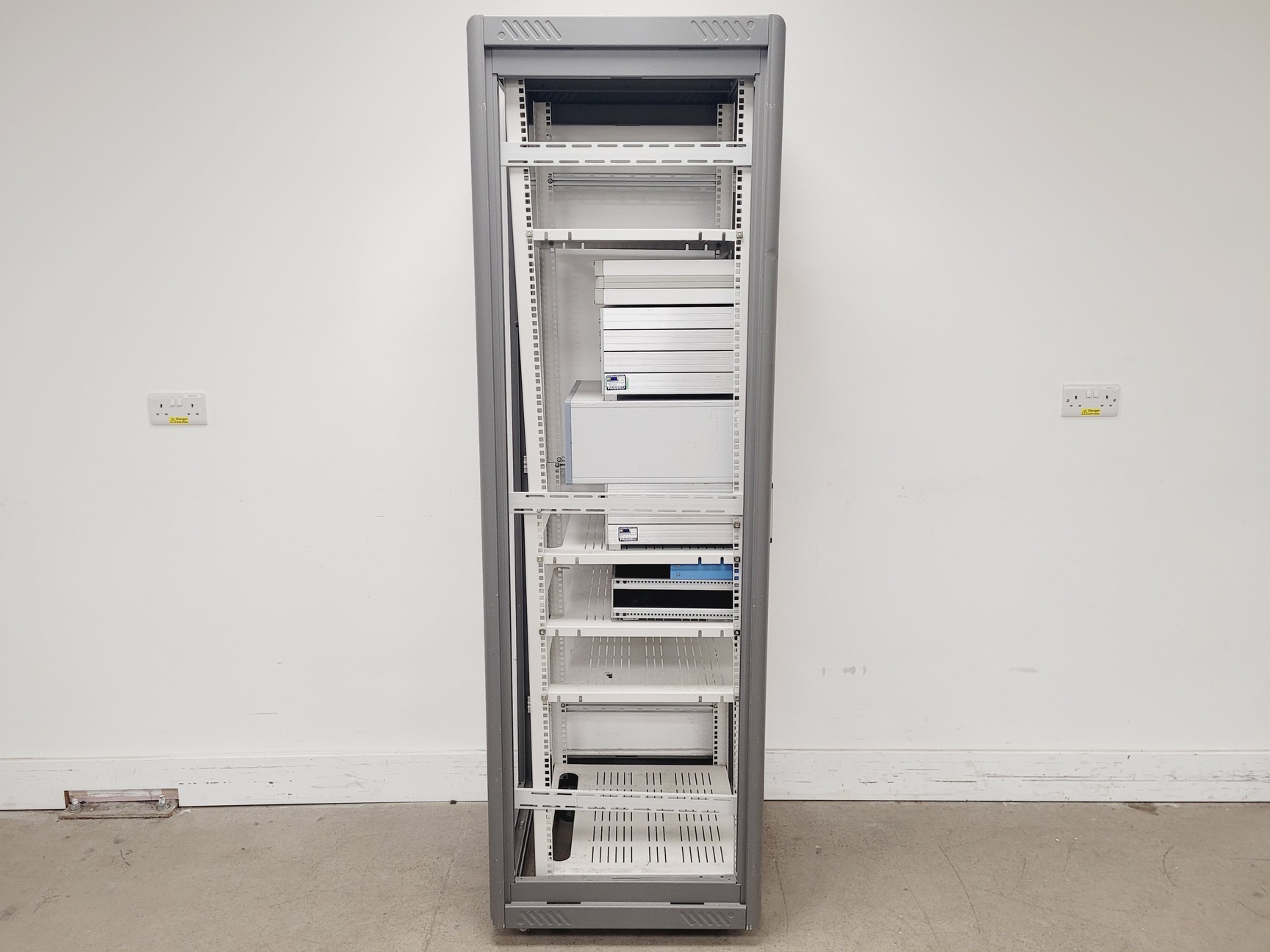 Image of Axopatch-1D Electrophysiology Rack w/ Digidata & Temp Controller