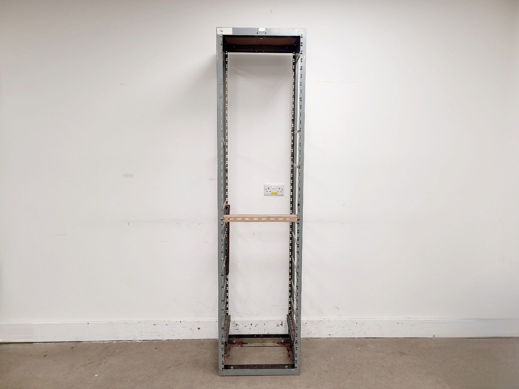 Image of Server Rack 46W x 52D x 213H cm