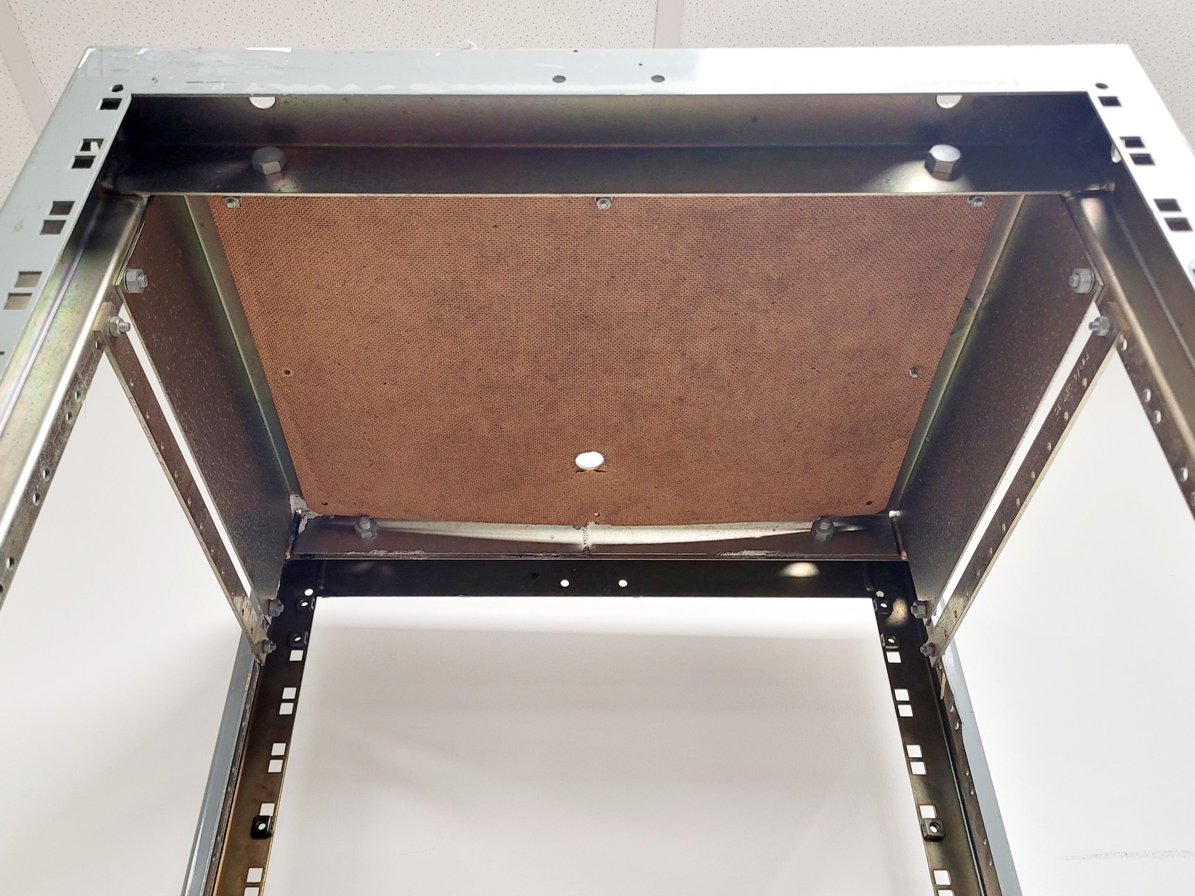 Image of Server Rack 46W x 52D x 213H cm
