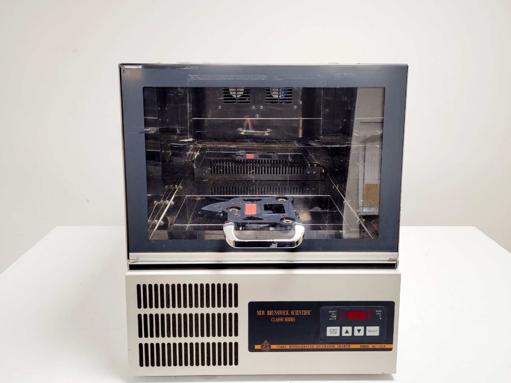 Image of New Brunswick Scientific Classic Series C24KC Refrigerated Incubator Shaker