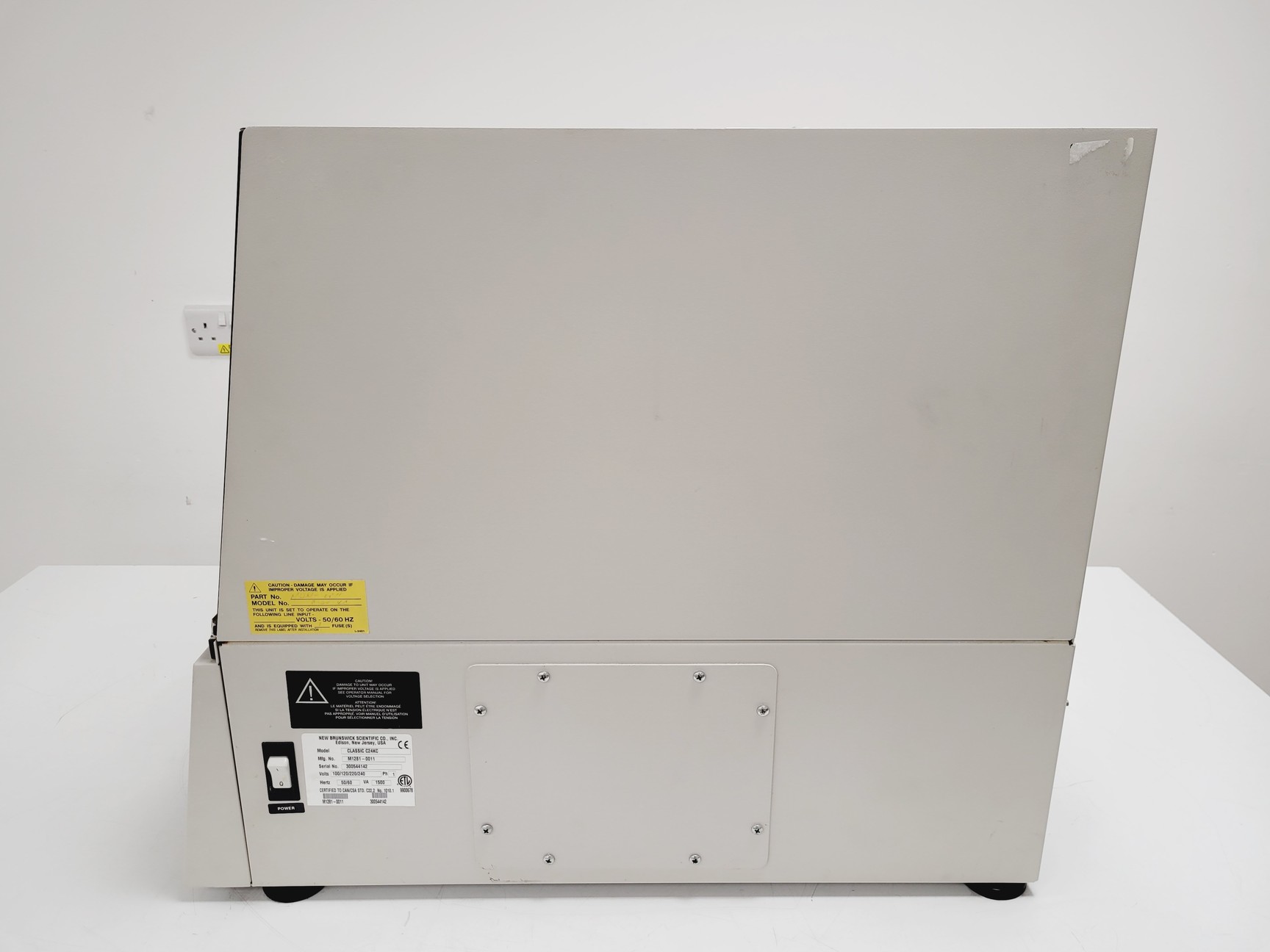 Image of New Brunswick Scientific Classic Series C24KC Refrigerated Incubator Shaker