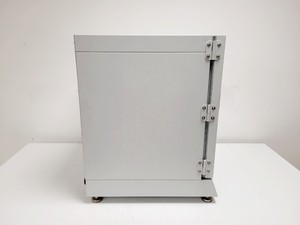 Thumbnail image of LabNet Model 311DS Shaking Incubator Lab