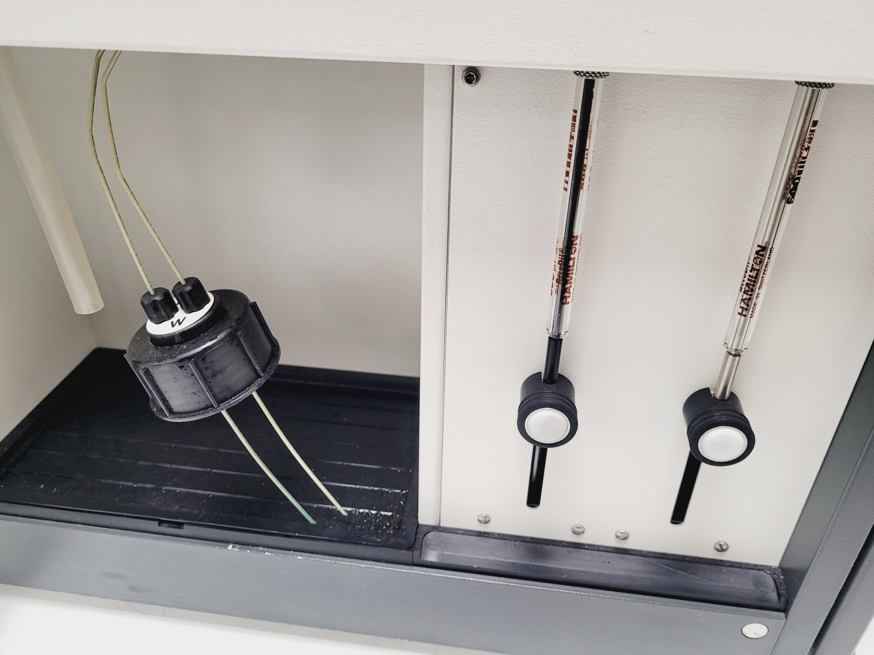 Image of Biosensor BIAcore 2000 Code BR-1002-25 SPR System Lab