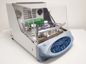 Image of Barnstead LabLine MaxQ 4000 E-Class Orbital Shaking Incubator Model SHKE4000-8CE