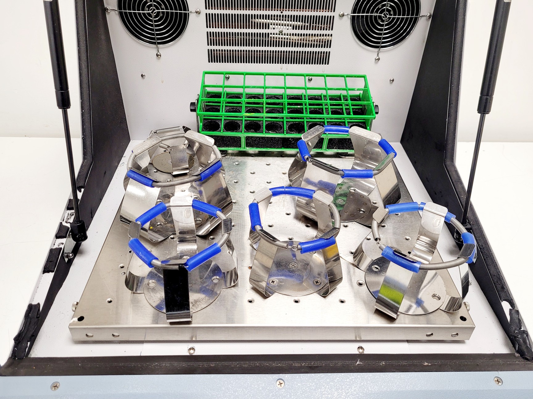 Image of Barnstead LabLine MaxQ 4000 E-Class Orbital Shaking Incubator Model SHKE4000-8CE