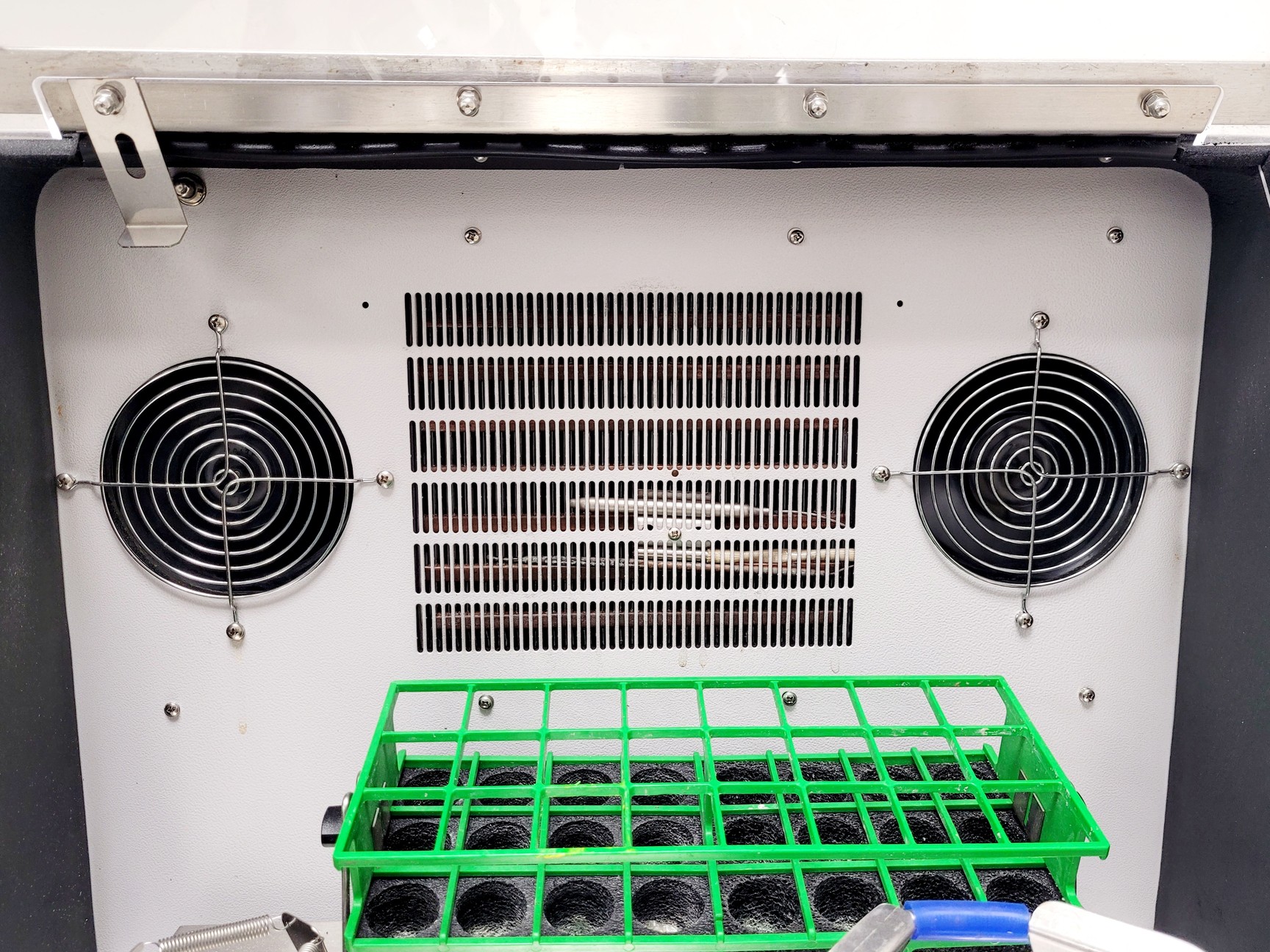 Image of Barnstead LabLine MaxQ 4000 E-Class Orbital Shaking Incubator Model SHKE4000-8CE