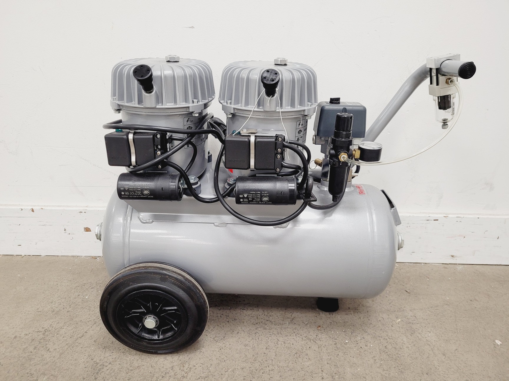 Image of Singer Robot Model Rotor-HDA w/ Junair OF302-4S & Werther CW 100/24 AL Lab