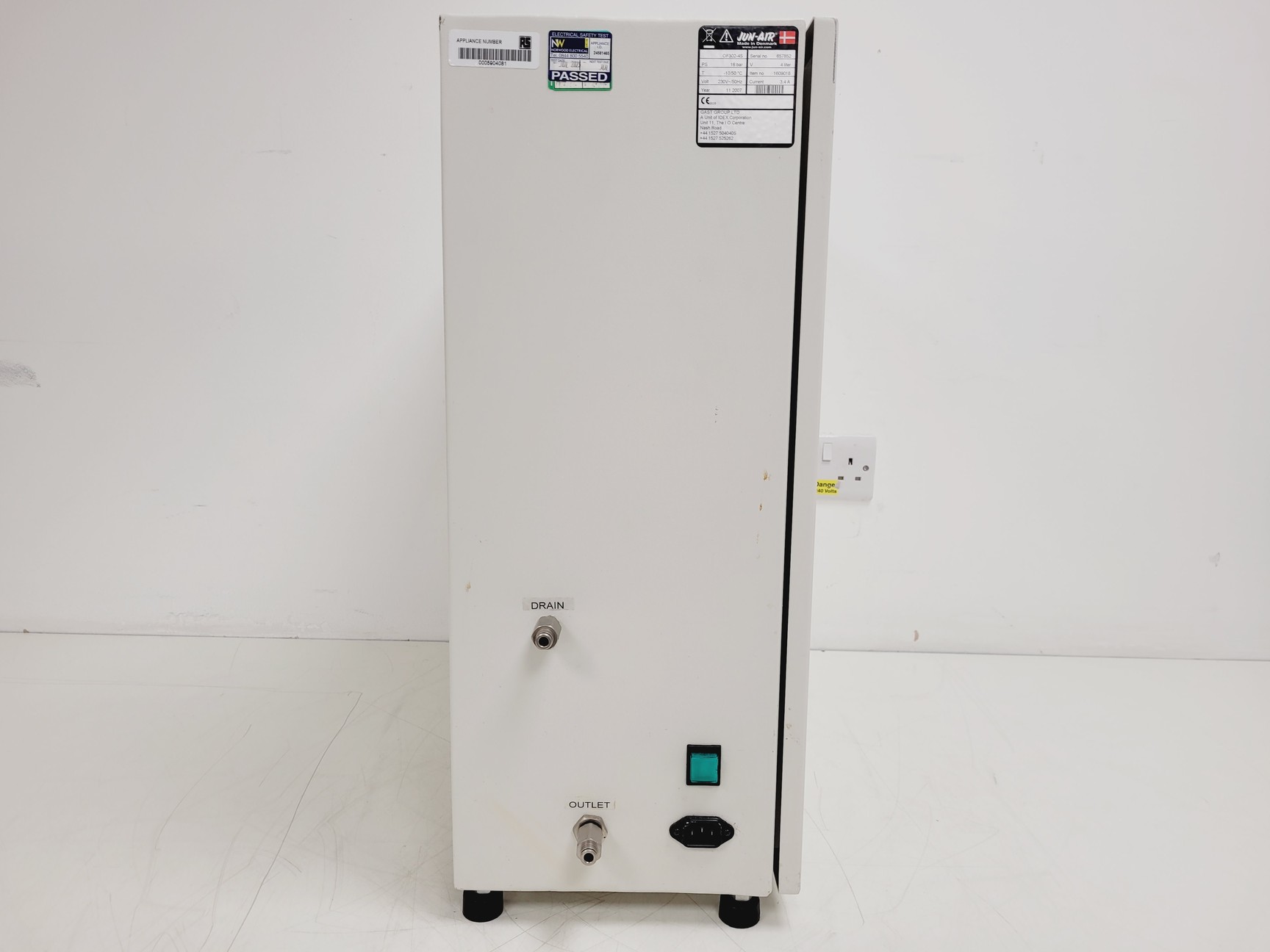 Image of Singer Robot Model Rotor-HDA w/ Junair OF302-4S & Werther CW 100/24 AL Lab