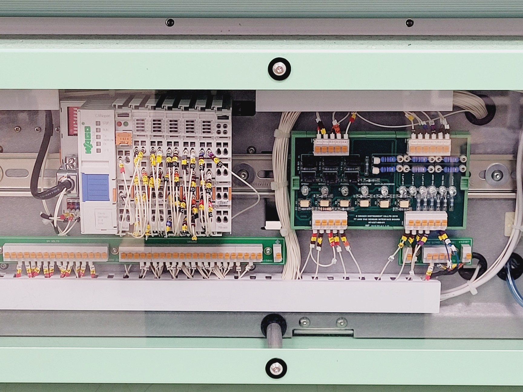 Image of Singer Robot Model Rotor-HDA w/ Junair OF302-4S & Werther CW 100/24 AL Lab