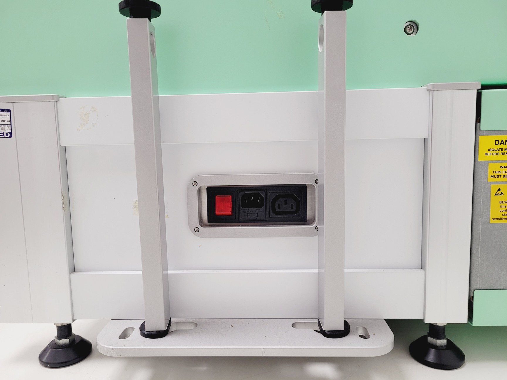 Image of Singer Robot Model Rotor-HDA w/ Junair OF302-4S & Werther CW 100/24 AL Lab