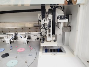 Thumbnail image of Singer Robot Model Rotor-HDA w/ Junair OF302-4S & Werther CW 100/24 AL Lab