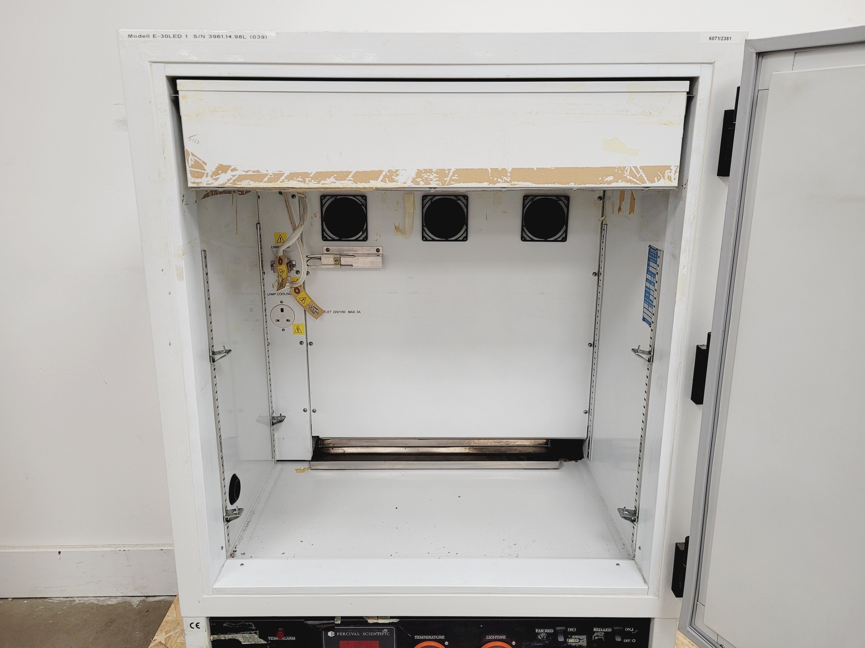 Image of Percival Scientific Model E-30LED.1 Plant Growth Chamber