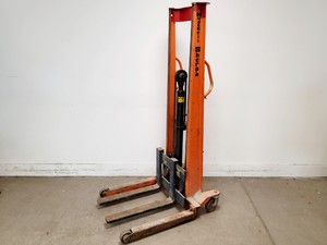 Image of Hudswell Sherpa Model 300 Manual Hydraulic Lifter