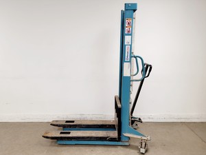 Thumbnail image of HanseLifter Manual Stacker Model SDJ1516-01