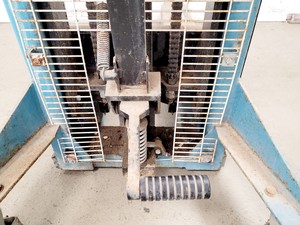 Thumbnail image of HanseLifter Manual Stacker Model SDJ1516-01