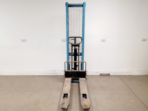 Thumbnail image of HanseLifter Manual Stacker Model SDJ1516-01